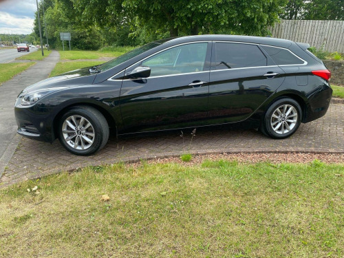Hyundai i40  1.7 CRDi Blue Drive SE Nav Tourer Euro 6 (s/s) 5dr