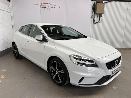 Volvo V40  2.0 T2 R-Design Euro 6 (s/s) 5dr