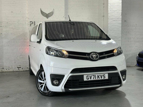 Toyota PROACE Verso  2.0D Family Medium MPV Auto MWB Euro 6 (s/s) 5dr (8 Seat)
