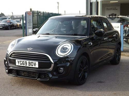 MINI Hatch  1.5 Cooper Sport Hatchback 5dr Petrol Manual Euro 6 (s/s) (136 ps)