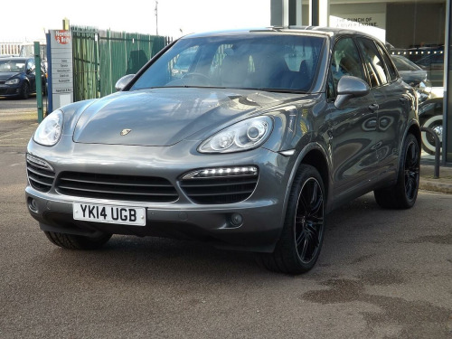 Porsche Cayenne  4.2 TD V8 S SUV 5dr Diesel TiptronicS 4WD Euro 5 (s/s) (382 ps)