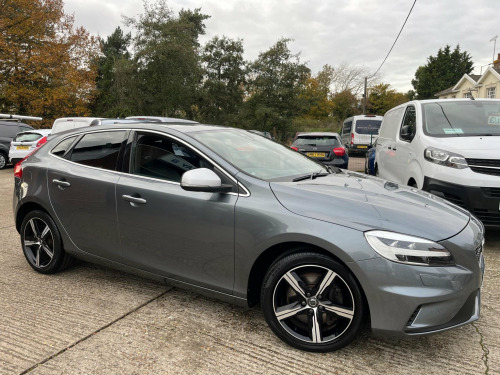 Volvo V40  1.5 T2 R-Design Edition Auto Euro 6 (s/s) 5dr