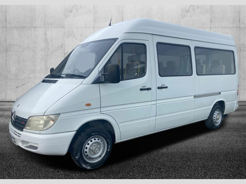 Mercedes-Benz Sprinter  208 CDi Wheelchair  Window Van