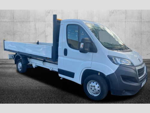 Peugeot Boxer  2.2 BlueHDi 335 Built for Business Manual L4 Euro 6 (s/s) 2dr