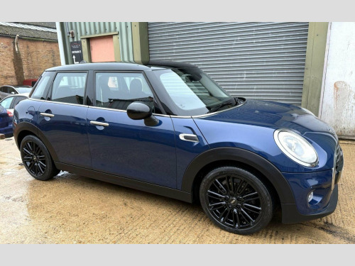 MINI Hatch  1.5 Cooper Auto Euro 6 (s/s) 5dr