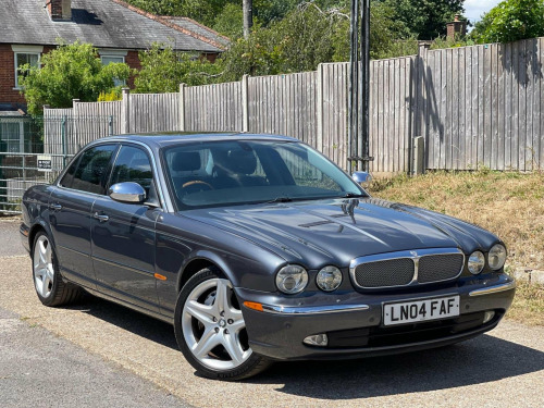Jaguar XJR  4.2 V8 Super 4dr