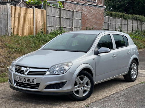 Vauxhall Astra  1.4i 16v Active 5dr