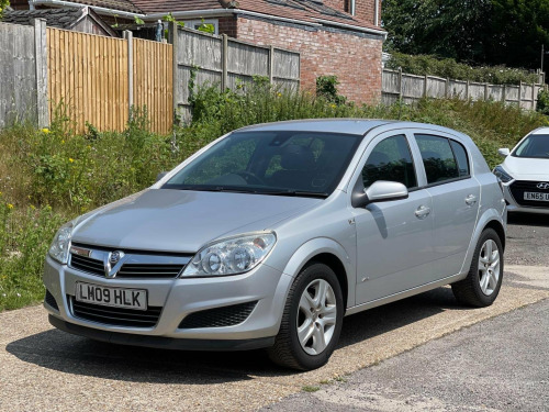 Vauxhall Astra  1.4i 16v Active 5dr