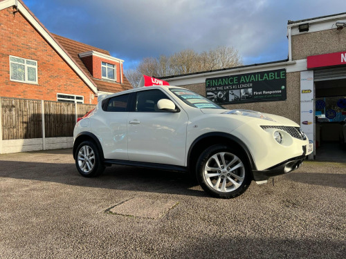 Nissan Juke  1.6 Acenta Premium Euro 5 (s/s) 5dr