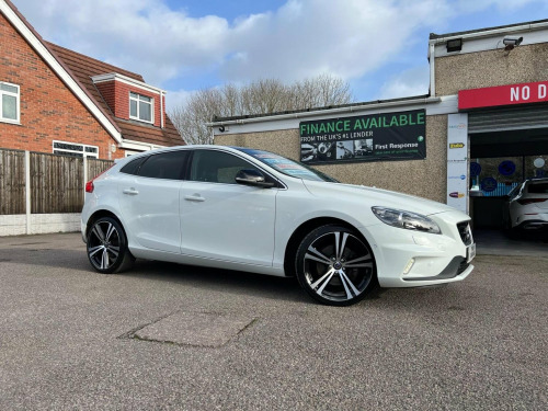 Volvo V40  2.0 D4 R-Design Lux Nav Euro 6 (s/s) 5dr