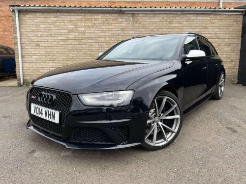 Audi RS4 Saloon  4.2 FSI V8 S Tronic quattro Euro 5 5dr