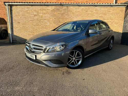 Mercedes-Benz A-Class A180 1.6 A180 BlueEfficiency Sport Euro 6 (s/s) 5dr