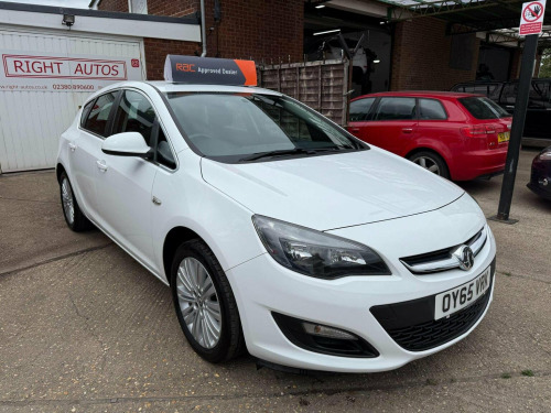 Vauxhall Astra  1.4i Excite Euro 6 5dr