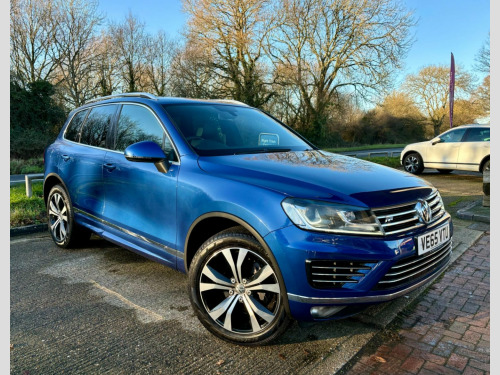 Volkswagen Touareg  3.0 TDI V6 BlueMotion Tech R-Line Tiptronic 4WD Euro 6 (s/s) 5dr