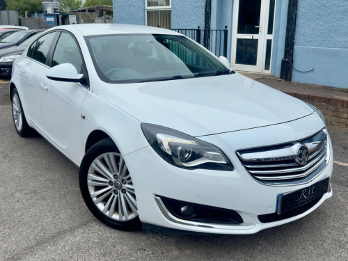 Vauxhall Insignia  2.0 CDTi ecoFLEX Design Euro 5 (s/s) 5dr