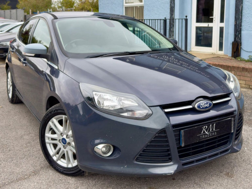 Ford Focus  1.6 TDCi Titanium Euro 5 (s/s) 5dr