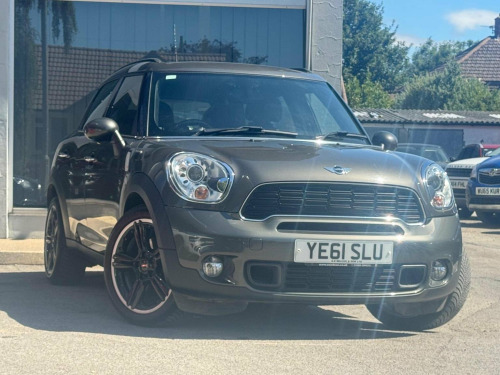 MINI Countryman  2.0 Cooper SD ALL4 Euro 5 (s/s) 5dr