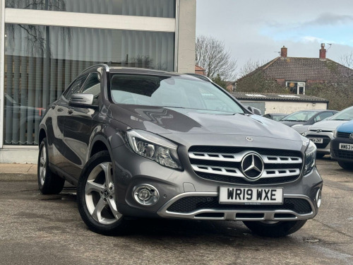 Mercedes-Benz GLA-Class GLA200 1.6 GLA200 Sport (Executive) 7G-DCT Euro 6 (s/s) 5dr 