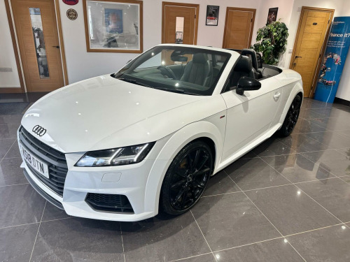 Audi TT  2.0 TFSI Black Edition Roadster S Tronic Euro 6 (s/s) 2dr 