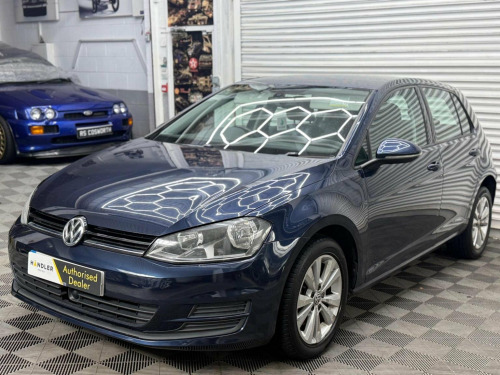 Volkswagen Golf  1.6 TDI BlueMotion Tech SE DSG Euro 5 (s/s) 5dr