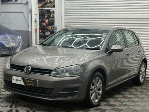 Volkswagen Golf  1.6 TDI BlueMotion Tech SE DSG Euro 5 (s/s) 5dr