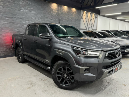 Toyota Hi-Lux  2.8 D-4D Invincible X Auto 4WD Euro 6 (s/s) 4dr 