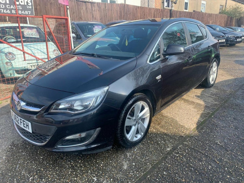 Vauxhall Astra  1.6 16v SRi Euro 5 5dr