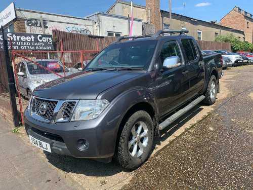 Nissan Navara  2.5 dCi Tekna 4WD Euro 5 4dr