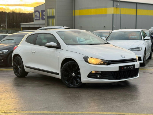 Volkswagen Scirocco  2.0 TDI BlueMotion Tech DSG Euro 5 (s/s) 3dr (Nav)