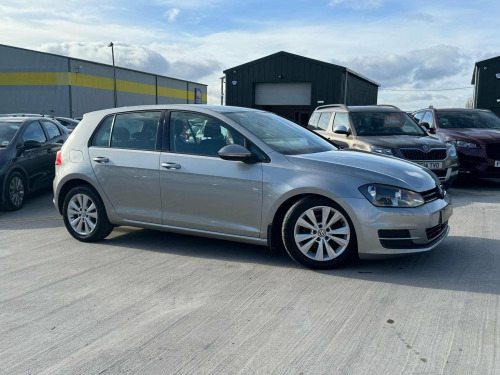 Volkswagen Golf  2.0 TDI BlueMotion Tech SE Euro 5 (s/s) 5dr