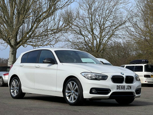 BMW 1 Series  1.5 118i Sport Euro 6 (s/s) 5dr