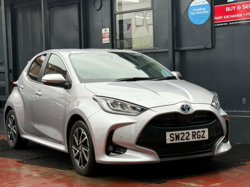 Toyota Yaris  1.5 VVT-h Design E-CVT Euro 6 (s/s) 5dr