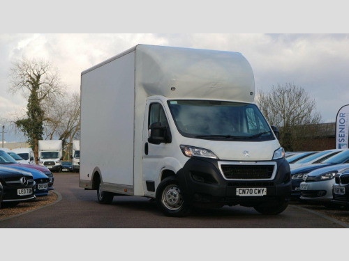Peugeot Boxer  2.2 BlueHDi 335 Built for Business Low Floor Luton L3 Euro 6 (s/s) 4dr