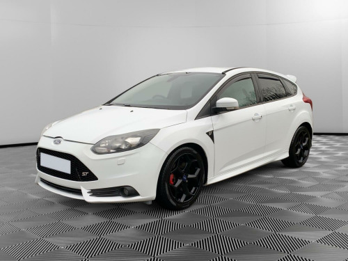 Ford Focus  2.0 T EcoBoost ST-3