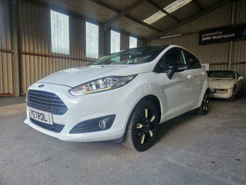 Ford Fiesta  1.0 T EcoBoost Zetec White Edition