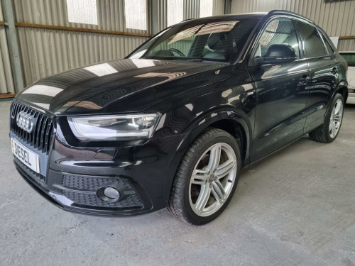 Audi Q3  2.0 TDI S line