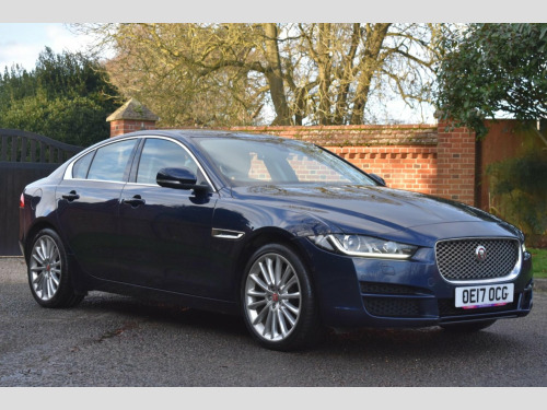 Jaguar XE  2.0d Portfolio Auto AWD Euro 6 (s/s) 4dr