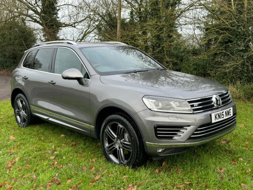 Volkswagen Touareg  3.0 TDI V6 BlueMotion Tech R-Line Tiptronic 4WD Euro 6 (s/s) 5dr