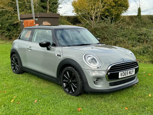 MINI Hatch  1.5 Cooper Classic Euro 6 (s/s) 3dr