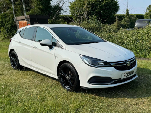 Vauxhall Astra  1.4i Turbo SRi VX Line Nav Euro 6 (s/s) 5dr