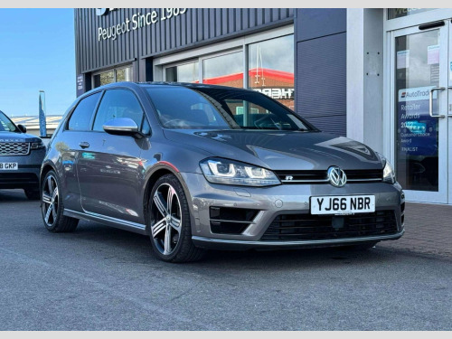 Volkswagen Golf  2.0 TSI BlueMotion Tech R 4Motion Euro 6 (s/s) 3dr
