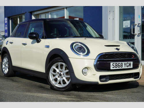 MINI Hatch  2.0 Cooper S Euro 6 (s/s) 5dr
