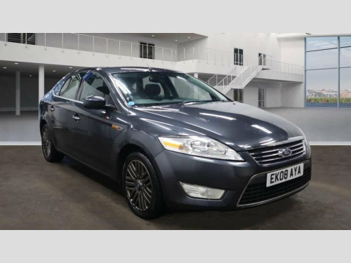 Ford Mondeo  2.5 Ghia 5dr