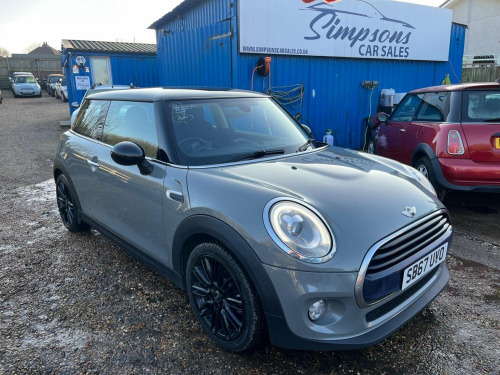 MINI Hatch  1.5 Cooper Auto Euro 6 (s/s) 3dr