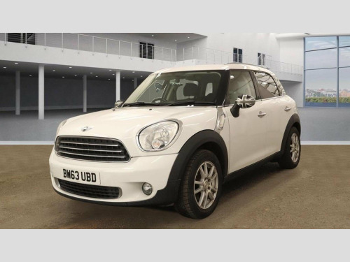 MINI Clubman  1.6 Cooper Auto Euro 5 5dr