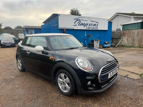 MINI Hatch  1.5 Cooper Auto Euro 6 (s/s) 3dr