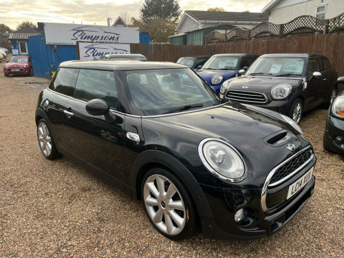 MINI Hatch  2.0 Cooper S Auto Euro 6 (s/s) 3dr 