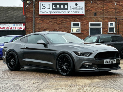 Ford Mustang  5.0 V8 GT Fastback Euro 6 2dr