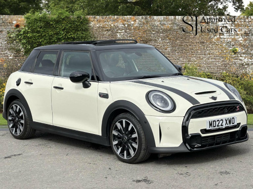 MINI Hatch  2.0 Cooper S Exclusive Steptronic Euro 6 (s/s) 5dr