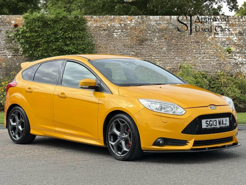 Ford Focus  2.0T EcoBoost ST-3 Euro 5 (s/s) 5dr